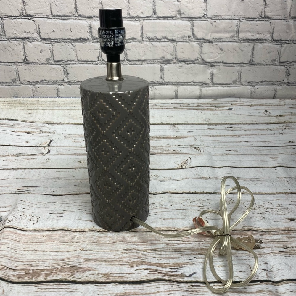 Grey Lamp - Picture 2 of 3